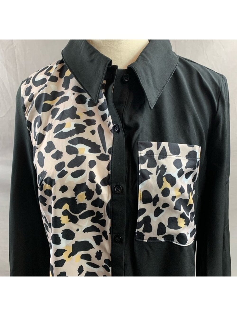 Black Leopard Print Lantern Sleeve Blouse - Picture 7 of 9